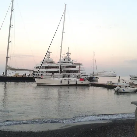 Albatros Bed & Breakfast *