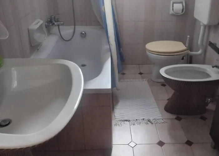 فندق مبيت وإفطار Albatros 4*